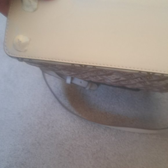 New Unbranded Cross body bag - Picture 6 of 6